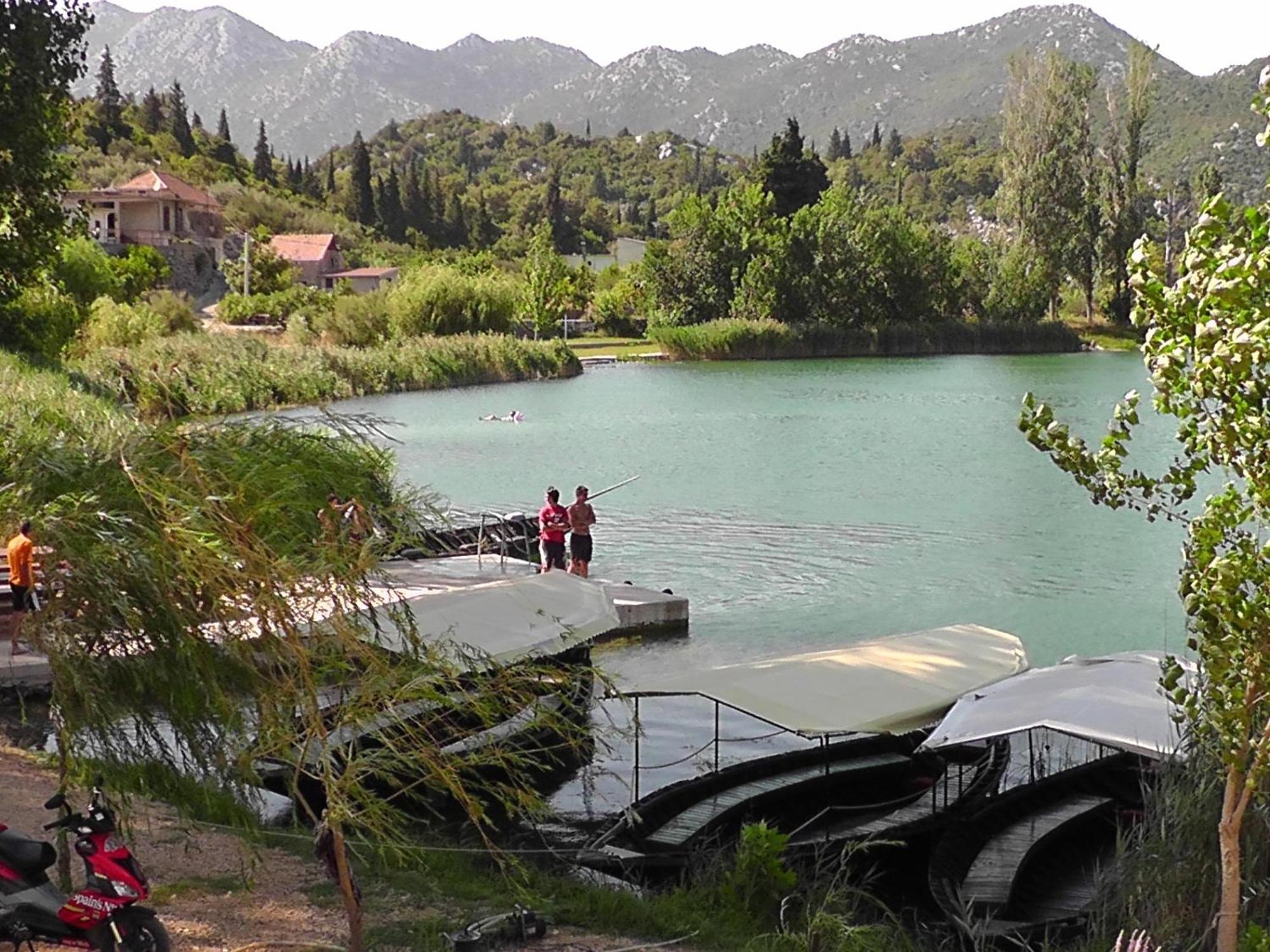 Franic Bacina Lakes Apartments Ploce  Bagian luar foto