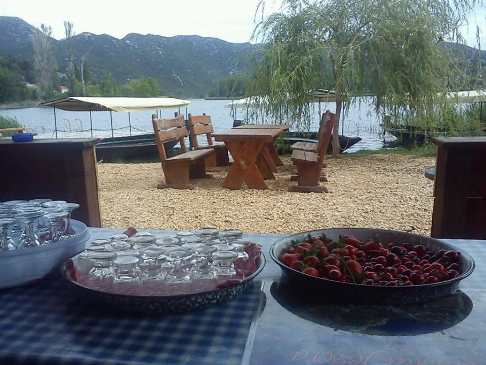 Franic Bacina Lakes Apartments Ploce  Bagian luar foto