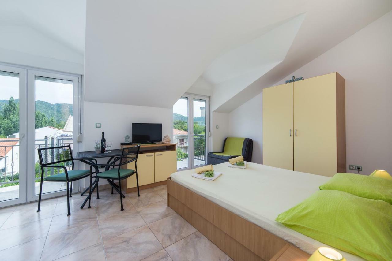 Franic Bacina Lakes Apartments Ploce  Bagian luar foto